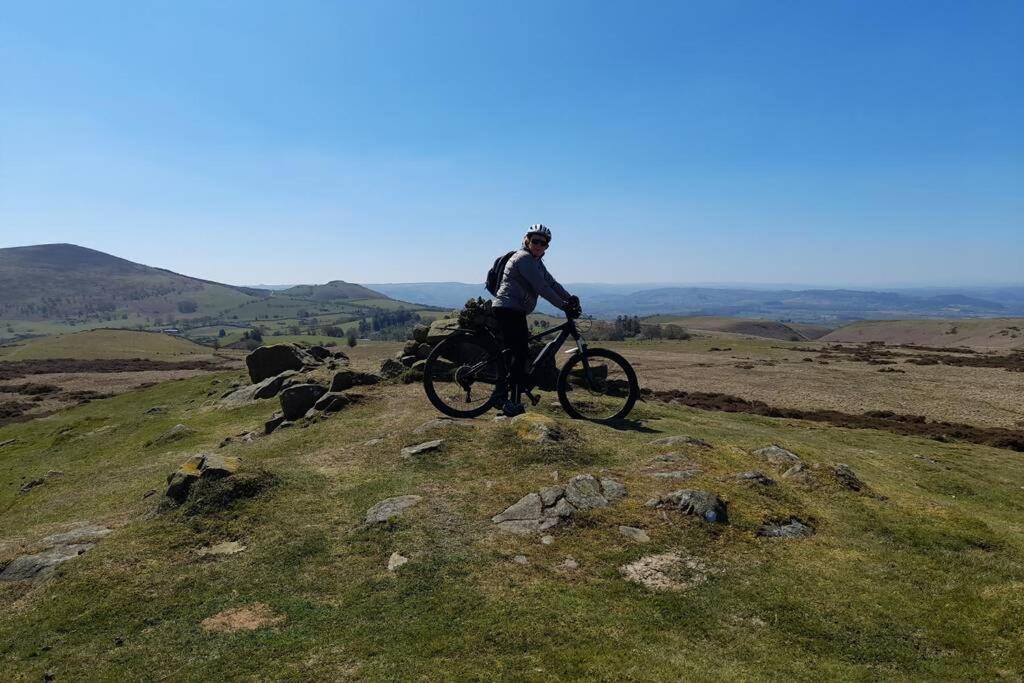 Rowan Cottages With Panoramic Views Of The Stiperstones And Walks On The Doorstep Shrewsbury Kültér fotó